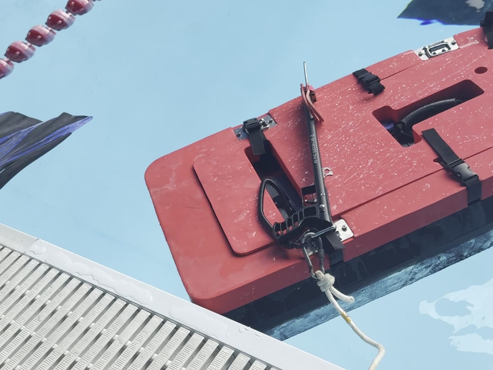 A unit on a float with the hose attached