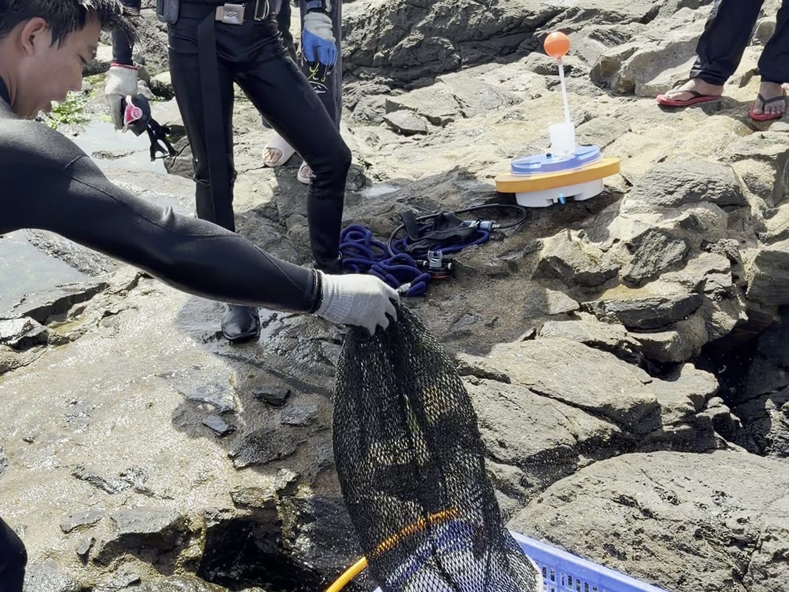 A sandy bottom working area